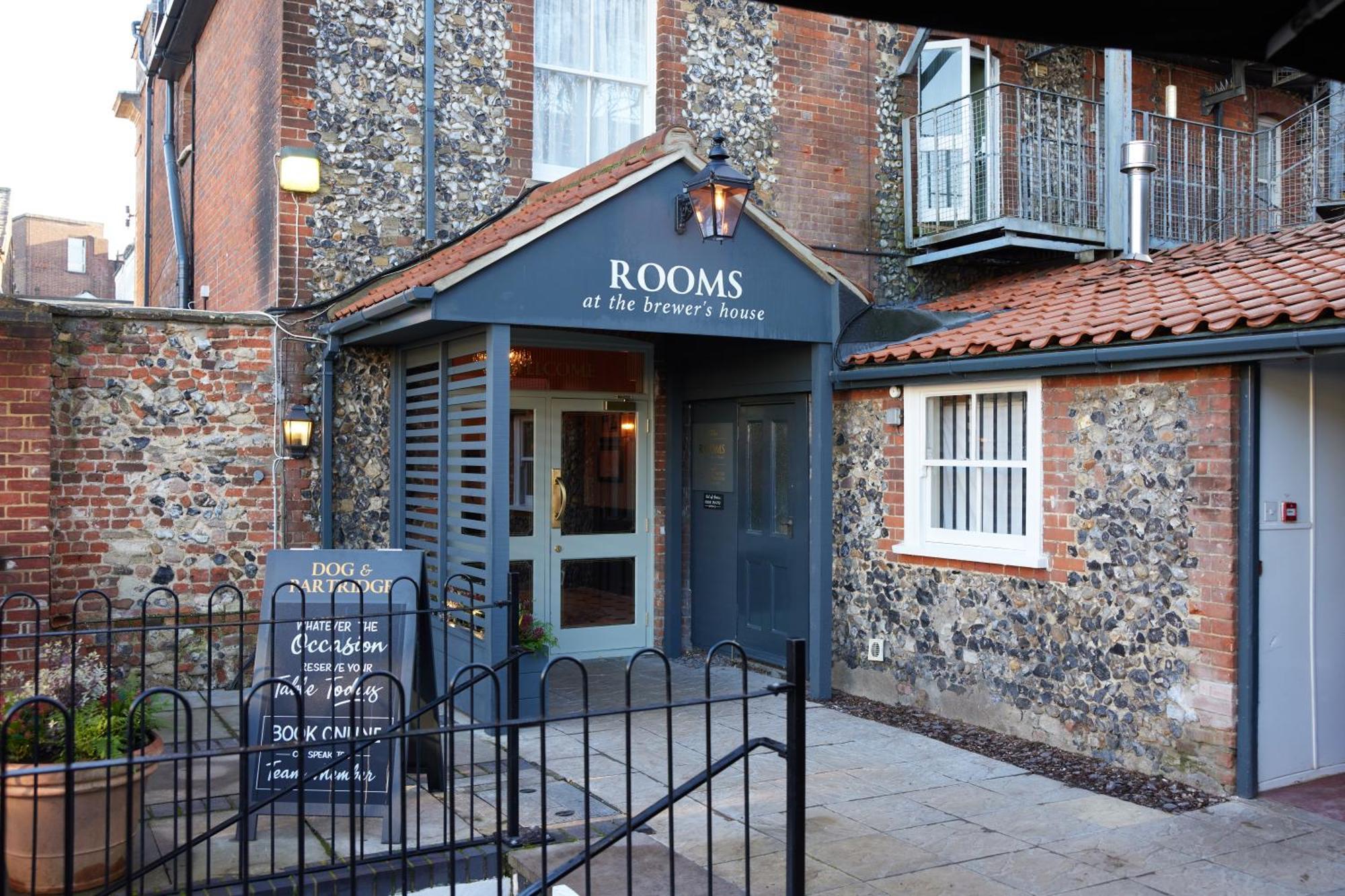 Dog And Partridge By Greene King Inns Bury St. Edmunds Exterior foto